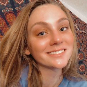 Meet your Posher, Marissa